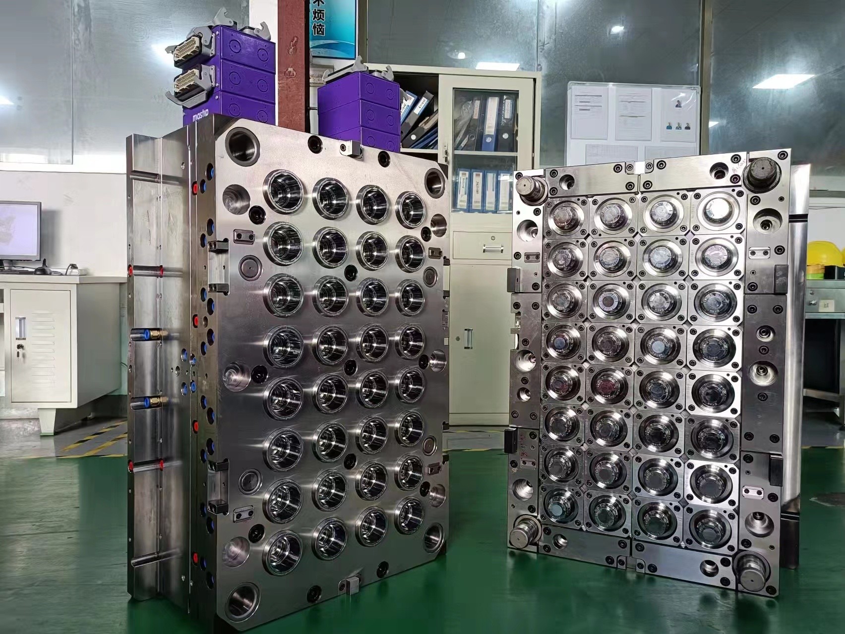 32 Cavities cover mould for beverage