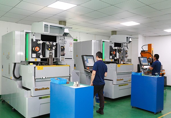 Wire cuting machines department